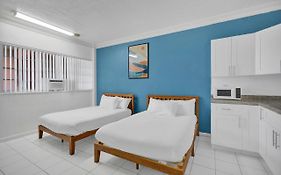 Private Hallandale Beach Studio Wbath Walking Distance To The Beach Pool Free Parking